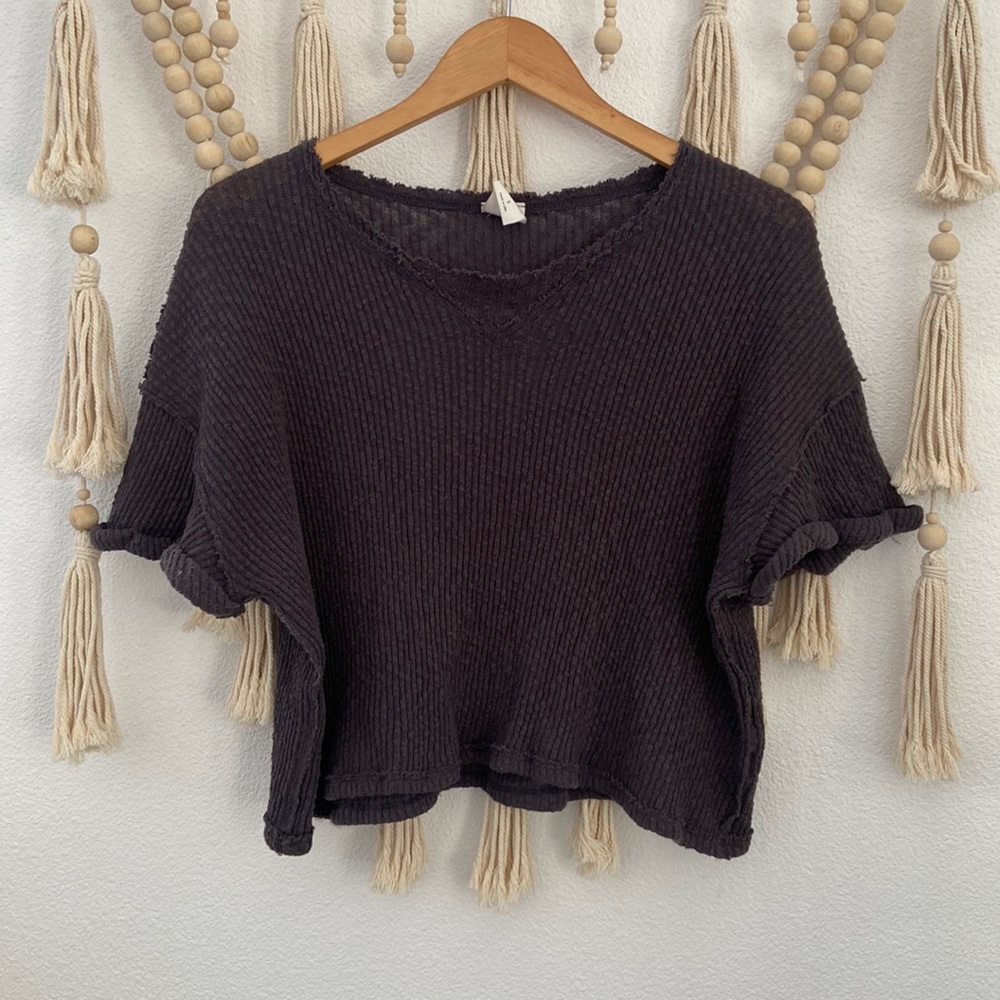 By Together waffle knit short sleeve top dark grey cropped tee size small